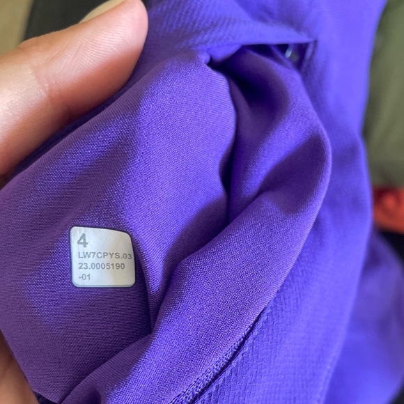 Women’s license to train shorts - Picture 3 of 3